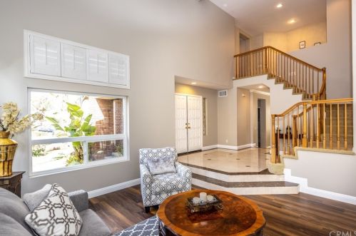 1098 Rexford Ln, Anaheim CA  92808-2333 exterior