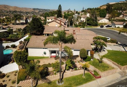 260 Brookside Ct, Anaheim CA  92808-1204 exterior