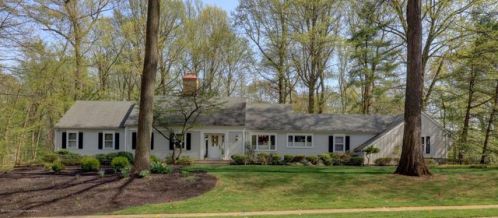 168 Borden Rd, Middletown, NJ 07748-3050