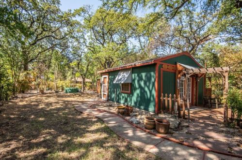 2334 Lotus Ave, Fort Worth TX  76111-1636 exterior