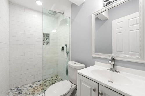 2763 Baker Ridge Dr, Atlanta GA  30318-7258 exterior