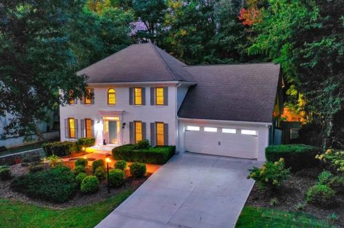 720 Mabry Rd, Atlanta GA  30328-2659 exterior