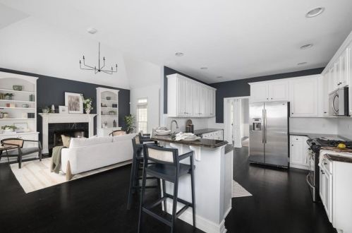 1274 Euclade Ct, Atlanta GA  30329-3729 exterior