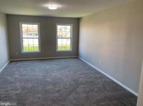 415 Albany Ct, Media, PA 19086-7003