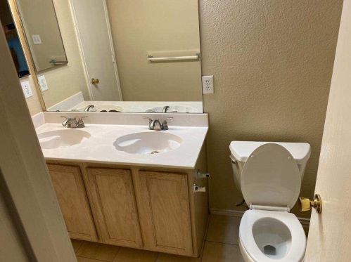 8704 Hunters Creek Dr, Fort Worth TX  76123-2546 exterior