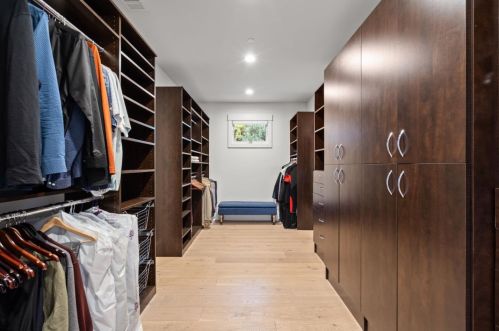 1330 Fairway Dr, Los Altos CA 94024-5358 exterior