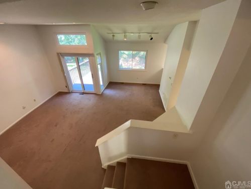 252 Sayre Dr, Princeton NJ  08540-5841 exterior