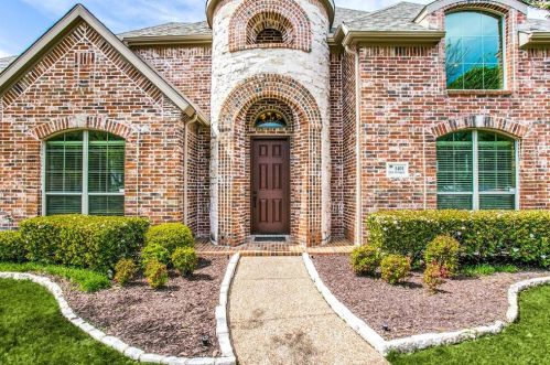 1401 Van Winkle Dr, Carrollton TX  75007-1211 exterior