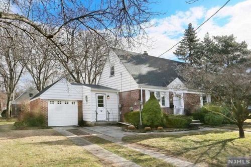 533 Knoll Rd, N Milford, NJ 07646-1321