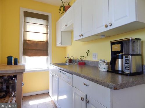 1038 Grant Ave, Camden NJ 08107-2011 exterior