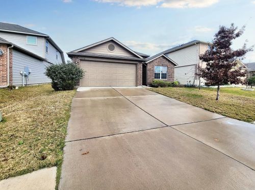 11932 Jamie Dr, Webberville TX  78653-5094 exterior