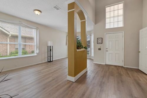 7809 Park Downs Dr, Fort Worth TX  76137-5451 exterior