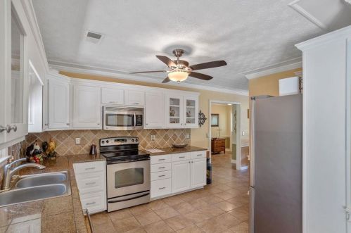 1716 Little Brook Dr, Conyers GA  30094-4000 exterior