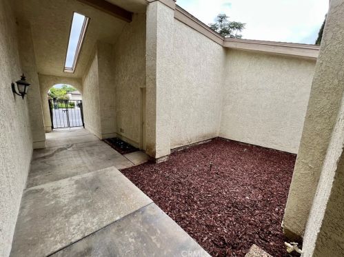 1117 Boatswain Cir, Anaheim, CA 92801-1752