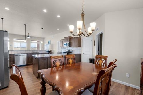 371 Desert Cove Dr, Pueblo CO  81007-2500 exterior