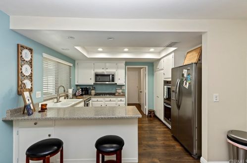 602 Via Zapata, Riverside CA  92507-6424 exterior