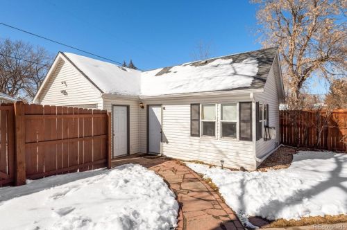 3279 Pearl St, Englewood, CO 80113-2711