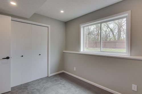 1821 103rd Ave, Minneapolis MN  55433-4745 exterior