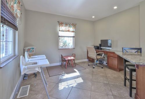 852 Finney Trl, Cincinnati OH 45224-1319 exterior