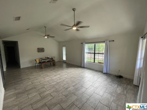 601 5th Ave, Morgans Point TX  76513-2900 exterior