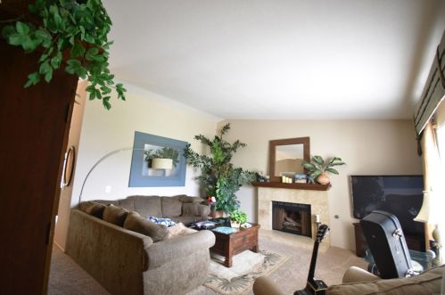 452 Blueberry Cir, Oceanside, CA 92058-1648