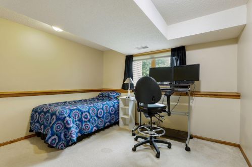 201 Dunbar Way, Saint Paul MN  55115-2815 exterior