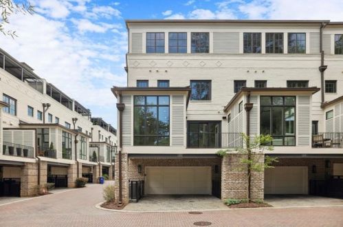 1074 Abington Ct, Atlanta GA  30319 exterior