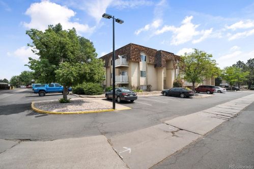 7355 Quincy Ave, Denver CO  80237-2368 exterior