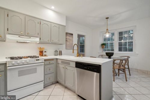 426 Durham St, Philadelphia PA  19119-1222 exterior