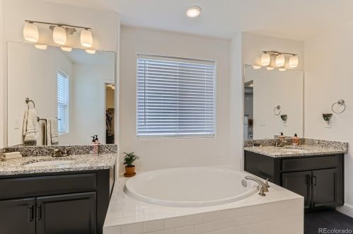 6832 Enterprise Dr, Fort Collins CO  80526 exterior