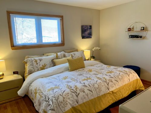 8453 North Ter, Niles IL  60714-2369 exterior