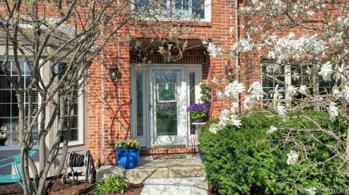 2203 Stowe Cir, Naperville, IL 60564-8455