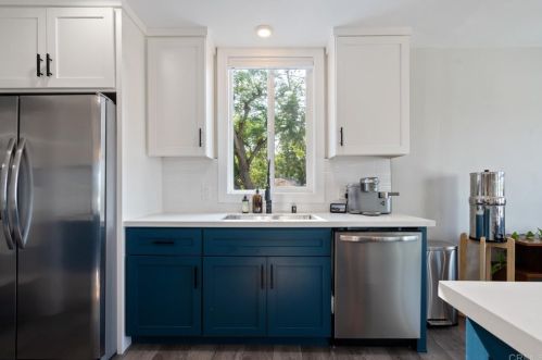 835 Phillips St, Vista CA  92083-7108 exterior