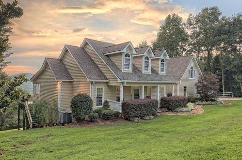 912 Cider Rdg, Clarkesville, GA 30523-1444