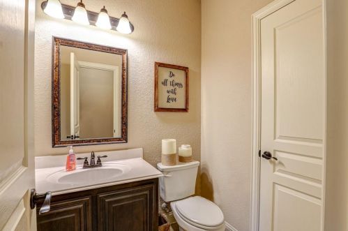 628 Tierra Vista Way, Fort Worth TX  76131 exterior