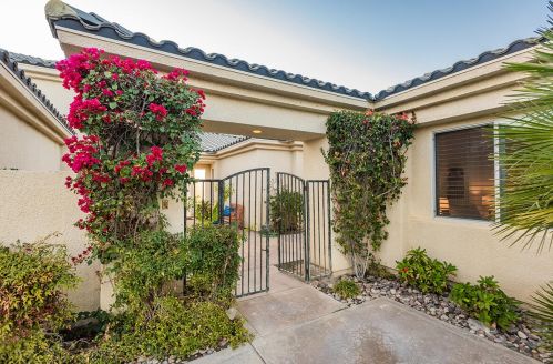 41 Victoria Falls Dr, Rancho Mirage, CA 92270-1654