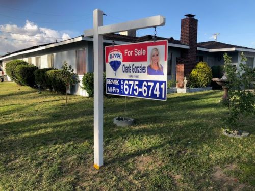333 Lightcap St, Lancaster, CA 93535-2610