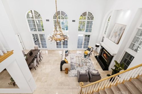 1 Charlotte, Irvine CA  92603-3448 exterior