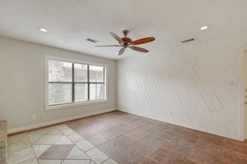 2302 Barton Skwy, Austin TX  78704-4704 exterior