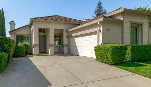 2820 Babson Dr, Elk Grove, CA 95758-6452