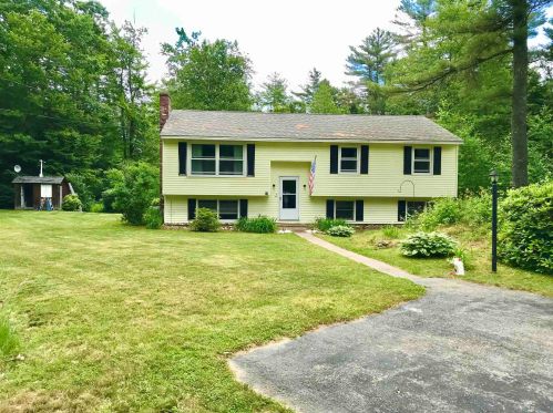 18 Early American Dr, Greenfield, NH 03047-4605