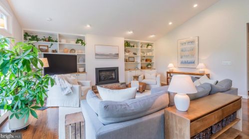 8 Nelson Rdg Rd, Princeton NJ  08540-7426 exterior