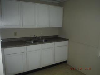 5870 Greenfield Ave, Indianapolis IN  46219-8128 exterior