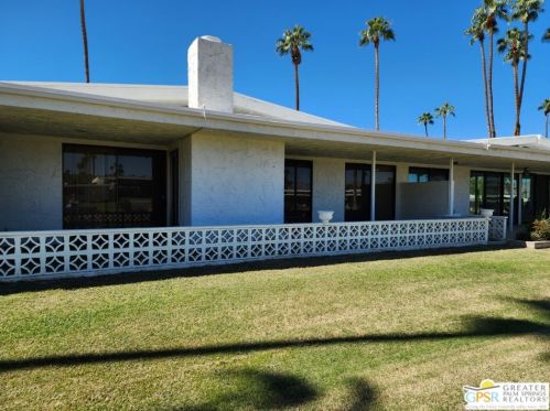 1309 Malaga Cir, Palm Springs, CA 92264-9518