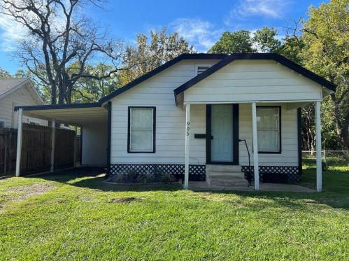 905 Valderas St, Angleton TX  77515-4538 exterior