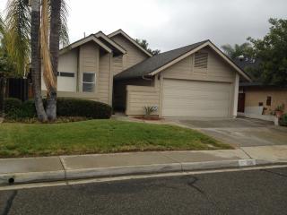 406 Placer Ave, San Marcos CA  92069-1888 exterior