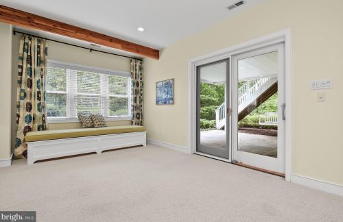 6976 Pindell School Rd, Fulton MD  20759-9712 exterior