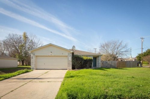 141 James Lin Cir, Uhland, TX 78640-5347