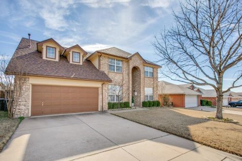 3716 Staghorn Cir, Fort Worth, TX 76137-6054