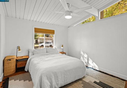 2245 Krueger Dr, Concord CA  94520-1750 exterior